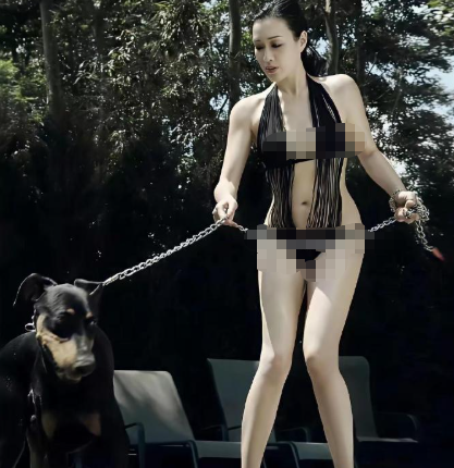 钟丽缇已经50多岁了，身材还是一级棒，这身材谁看了不迷糊？这极品身材在整个娱乐圈