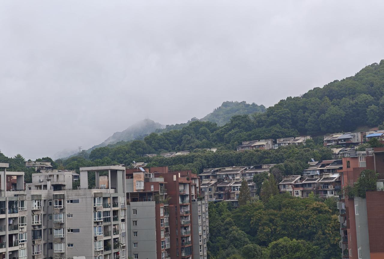 山城的早晨