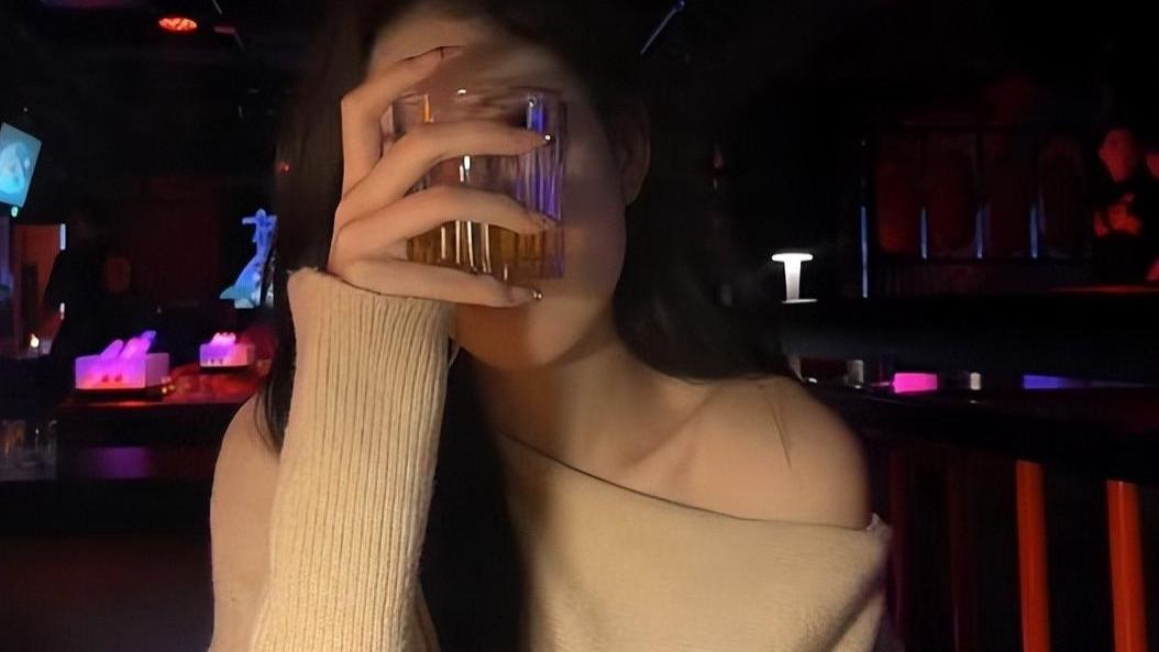 小超与合租小姐姐的那些日子