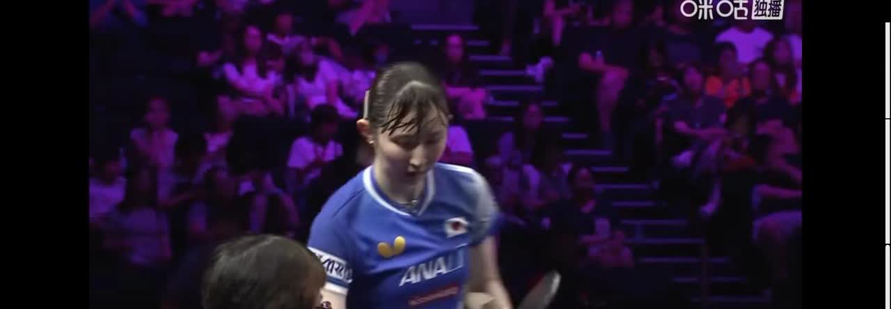 早田希娜被骂惨了，费尽心机赢了张本美和但是却输给了国乒同同。
昨天和张本美和的