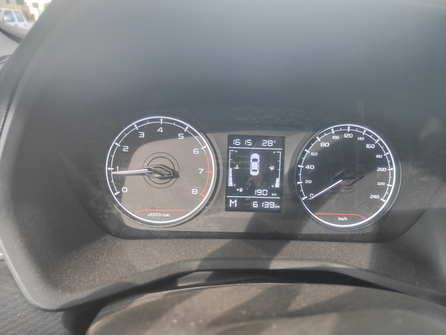 满箱油确实可以跑1000公里实测
今天跑了一次大长途，出发前加满的，其中半程是开