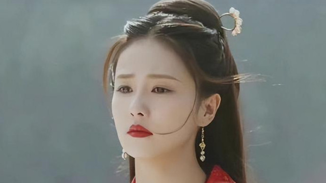 霸屏女主工作敬业拼命，31岁深陷“疑难病”，粉丝心疼：健康最重要！