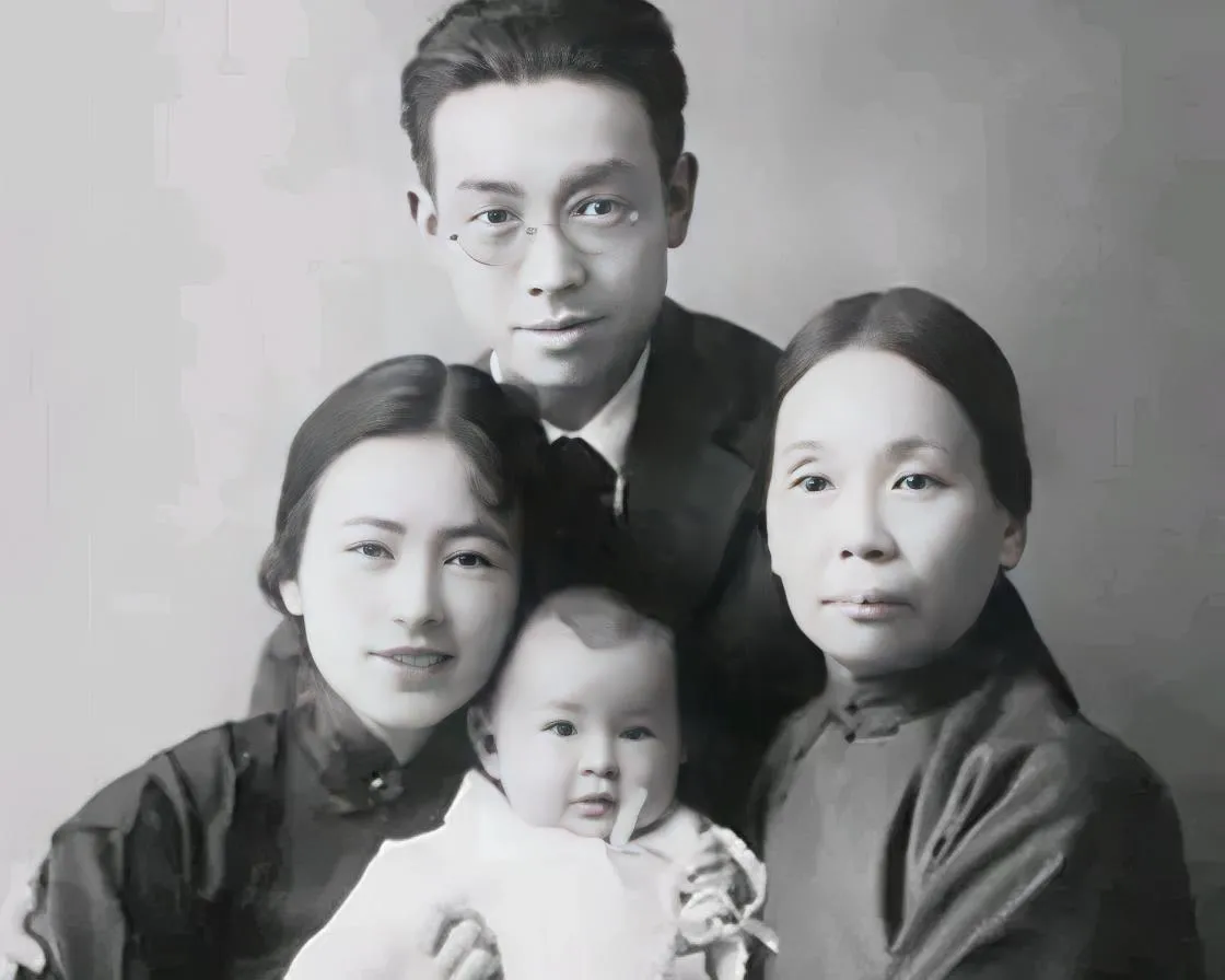 1903年，30岁梁启超和17岁王桂荃行房，两人大汗淋漓，次日梁启超却说：“我提