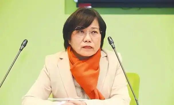 作死！刘世芳宣布“台独”了
台“内政部长”刘世芳今晚在造势场合称：“每一分钱都用