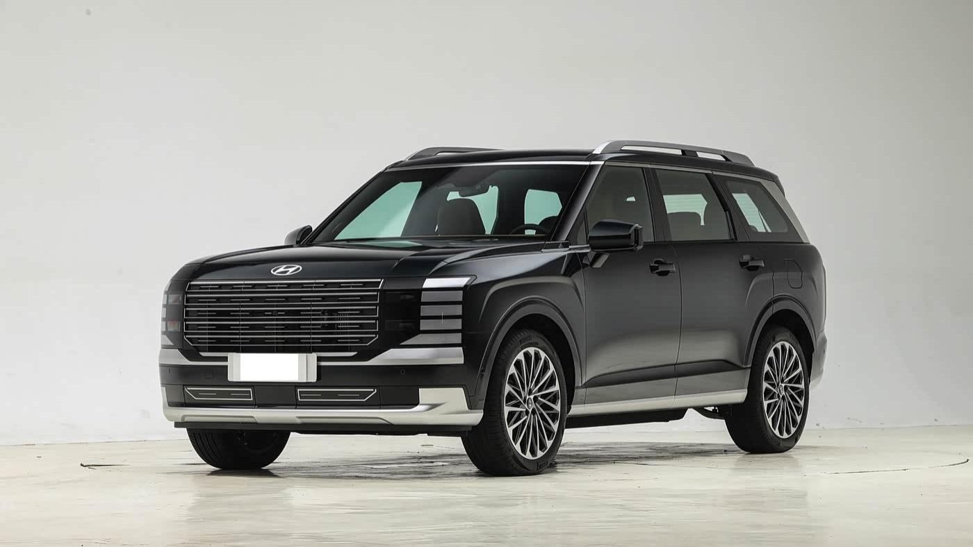 现代版“公路之王”即将上市！车长超5米配六座布局，搭2.5T混动