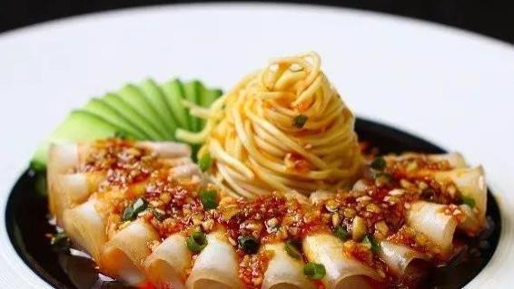 如何做到完美的蒜泥白肉：从历史到实操