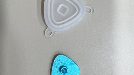 硅胶粘接阳极铝片用什么胶水
