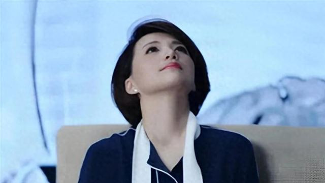 51岁董卿近况曝光，儿子回国读书，丈夫生意破产，疑成“老赖”