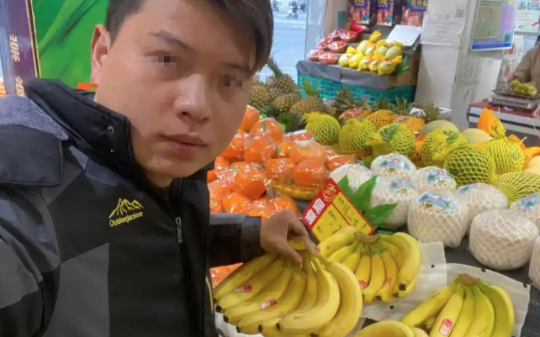 前半生拼命赚钱给孩子买学区房补课，后半生却在医院陪孩子治心理疾病