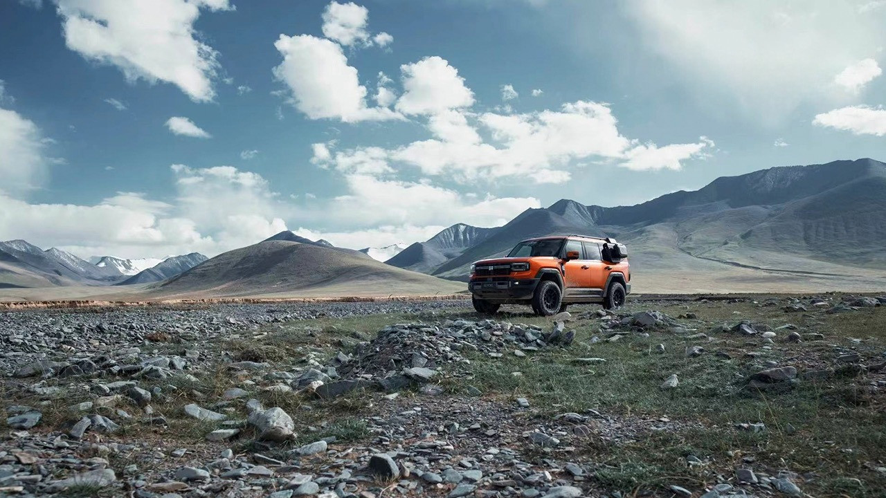 22分钟横渡长江！32.99万起的纵横G700，把越野玩出了“海陆空”新花样？