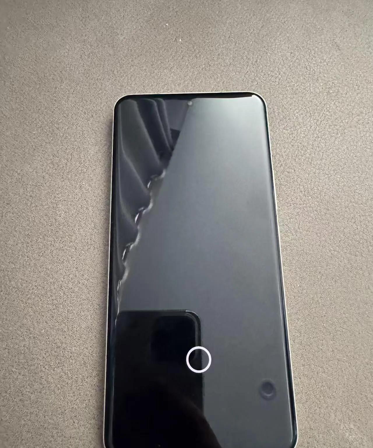 小米是15pro，真实体验
手机做工不错，系统还可以，有bug，手机发烫严重，尤