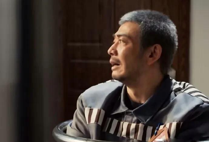 《以法之名》导演傅东育回应观众差评：好的坏的，赞誉的、批评的痛斥的都收到，在总结