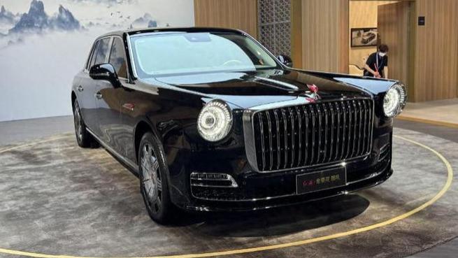 配4.0T V8动力/标准版红旗国礼亮相香港车博会