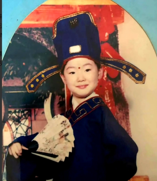 单依纯这下彻底不装了

当初参加好声音的时候心仪导师选的是李荣浩，可惜李荣浩没为