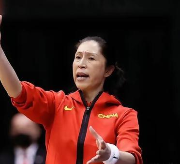 中国女篮输给日本，在意料之外，又在意料之中，尴尬的是刚刚卸下主教练之职的郑薇，在
