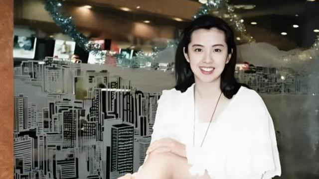 怀旧80年代港星: 绝世玉女王祖贤，凭3次转折改变了一生