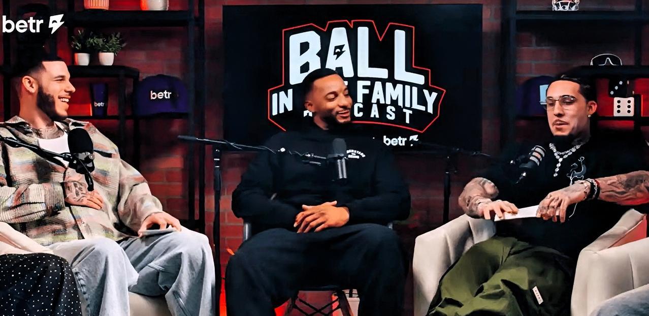 快船弃将鲍威尔终于说出了被交易的真相！
今日，热火球星鲍威尔在朗佐-鲍尔的播客中