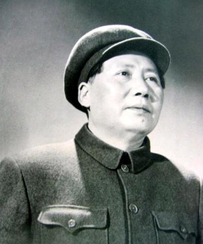 “自古以来凡是领袖，从来没有一个是全能的，唯独中国的毛泽东是个例外！”为什么毛主