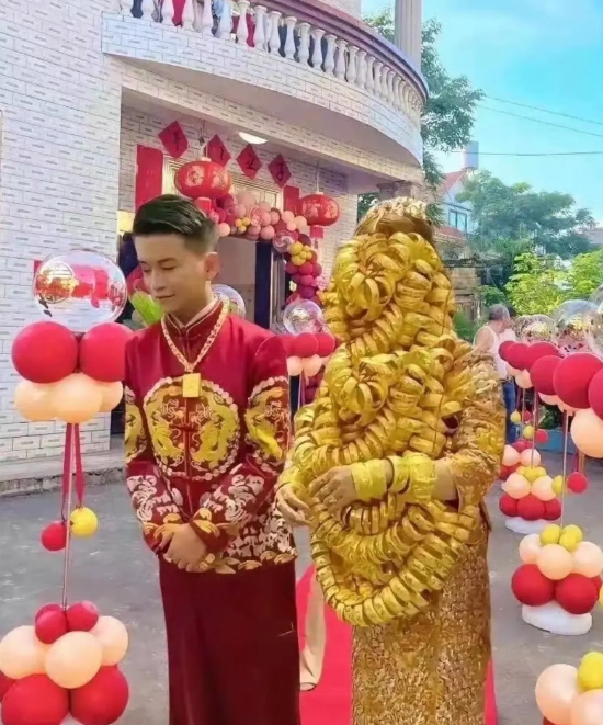 一看便知，新娘美若天仙。
