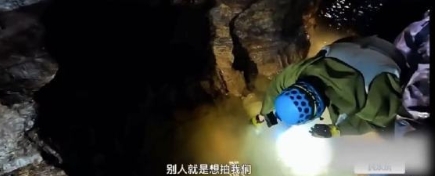 王安宇新综艺《闯祸现场》太好笑！从开心捡宝到变后期“噩梦”，笑点不断，综艺之神都