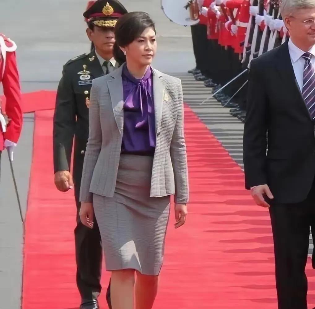 为什么很多人吹捧她很漂亮，感觉好像是亚洲第一美女似的，感觉长得也就那么一般，说漂