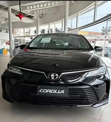 电车、插混、油车，哪个更香？
一开始：电车完胜油车。
再后来：插混比电车更实用。