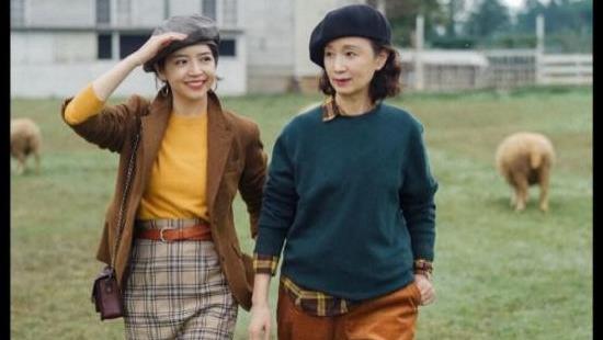 奔四奔五的女人，想要远离老气，注意这4个“细节穿搭”