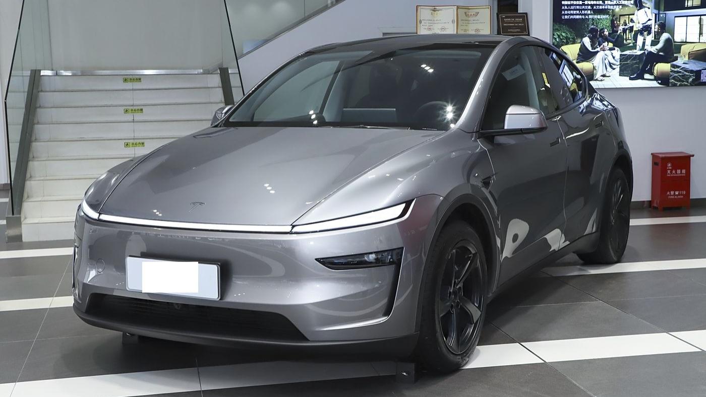 特斯拉Model Y全新车型上市！售价28.85万起外观动感，续航821公里