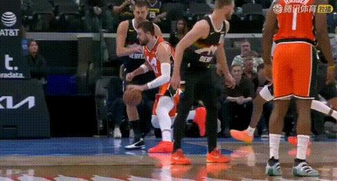 激怒我？约老师55+12+6：首节狂砍25+5，3次回应祖巴茨+4欺大洛！
祖巴