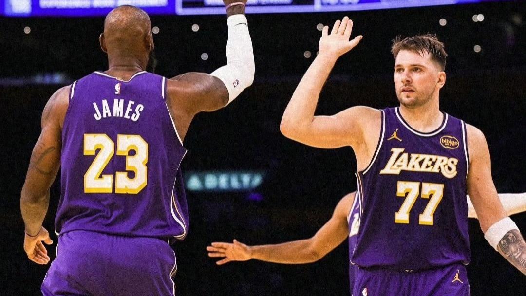 湖人七成功力暴打快船，三核驱动、百分火力羡煞联盟