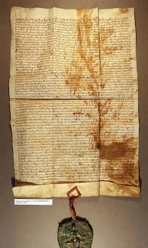 [微风]英国大宪章作用有那么大吗？
1215年，泰晤士河畔风云变幻，一场硬碰硬的