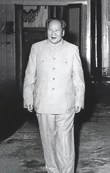 伟人——伟人魅力 气魄非凡