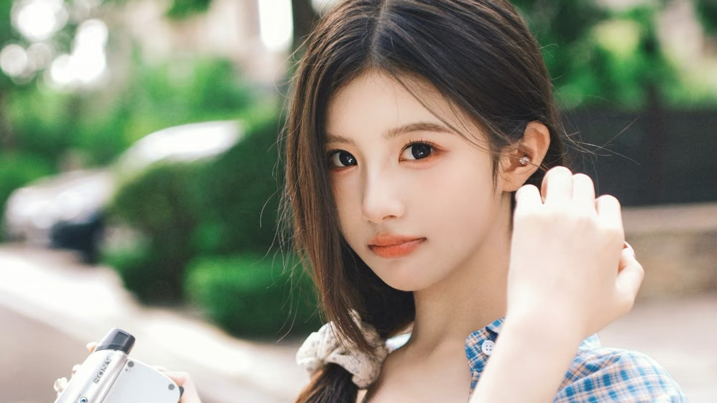 辣妹过眼，美女入心