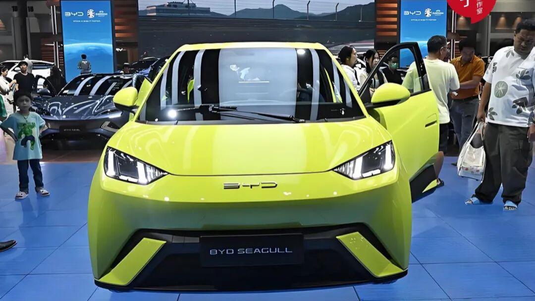 “美国人应该买中国车”：一位彭博社原专栏作家的自述