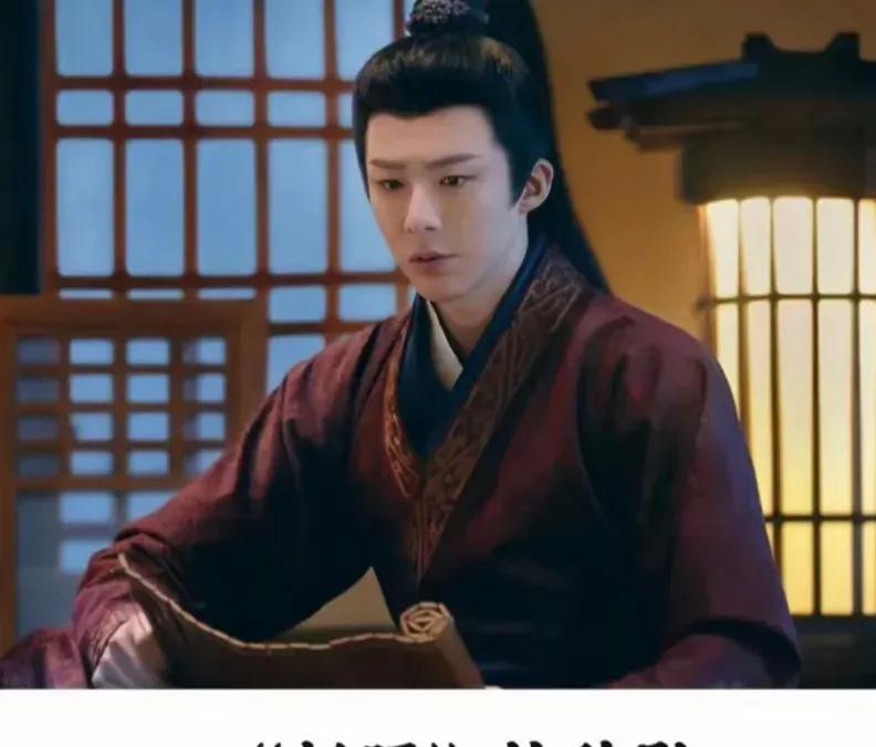 长得丑，非科班，还离过婚
搭戏的却都是当红女明星
硬是靠自己挤进了颜值当道的古偶