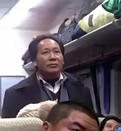 我以为我起猛了，看到这一幕我是热泪盈眶呀！
我还以为是您回来了呢，人民想念您啊！