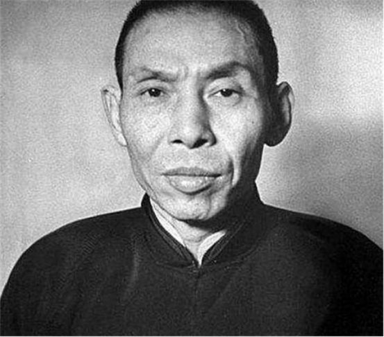 1927年3月19日，杜月笙在上海富春楼设宴，款待直鲁第八军军长毕庶澄。几杯闷酒