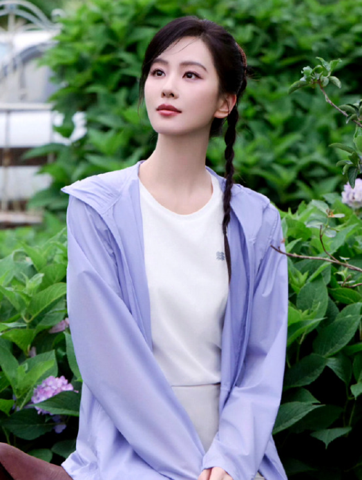 刘诗诗的运动风穿搭，觉得如何？