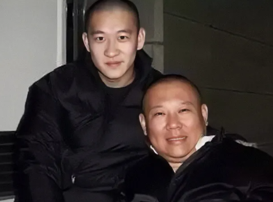一次，马未都在节目中谈起郭德纲与曹云金的恩怨说：“一日为师终身为父，你跟你爹有什