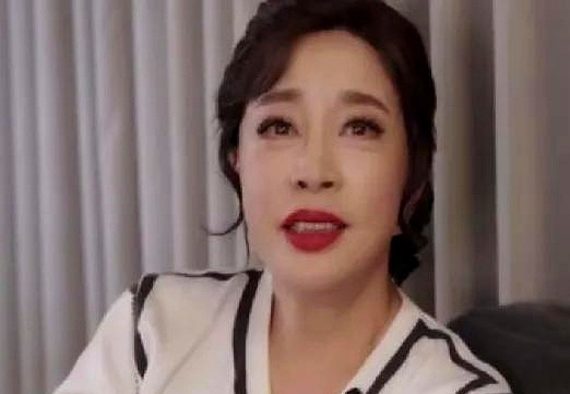 刘晓庆回应网络谣言











莫名其妙！刘晓庆一大早起来就发现自己“