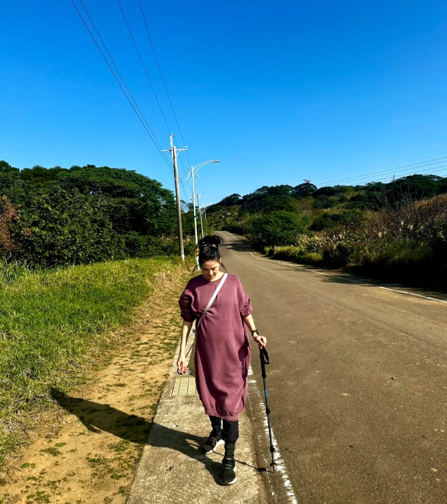 她是偶像剧最美女配，她出演的偶像剧甚至比大s的流星花园还红！她的颜值甚至秒杀历届