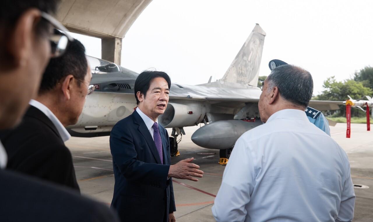·“台湾早就是美国负担了”，台独遮羞布毫不客气被黄靖教授撤掉，他表示有台独很早就