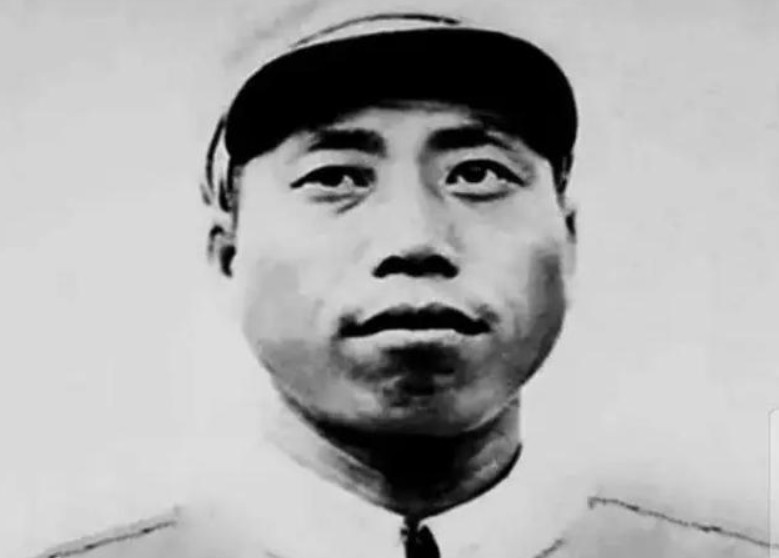 1951年朝鲜战场出现离谱剧本都不敢这么写的反转。一个志愿军连长带着全连在暴雨夜