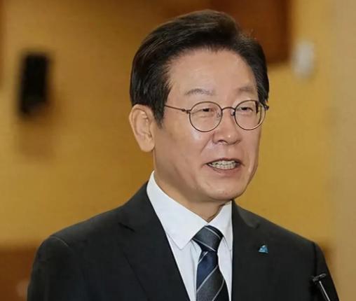 绝不允许“亲华派”上台！美国使出下流手段，韩国上下目瞪口呆
这李在明，和那些一门