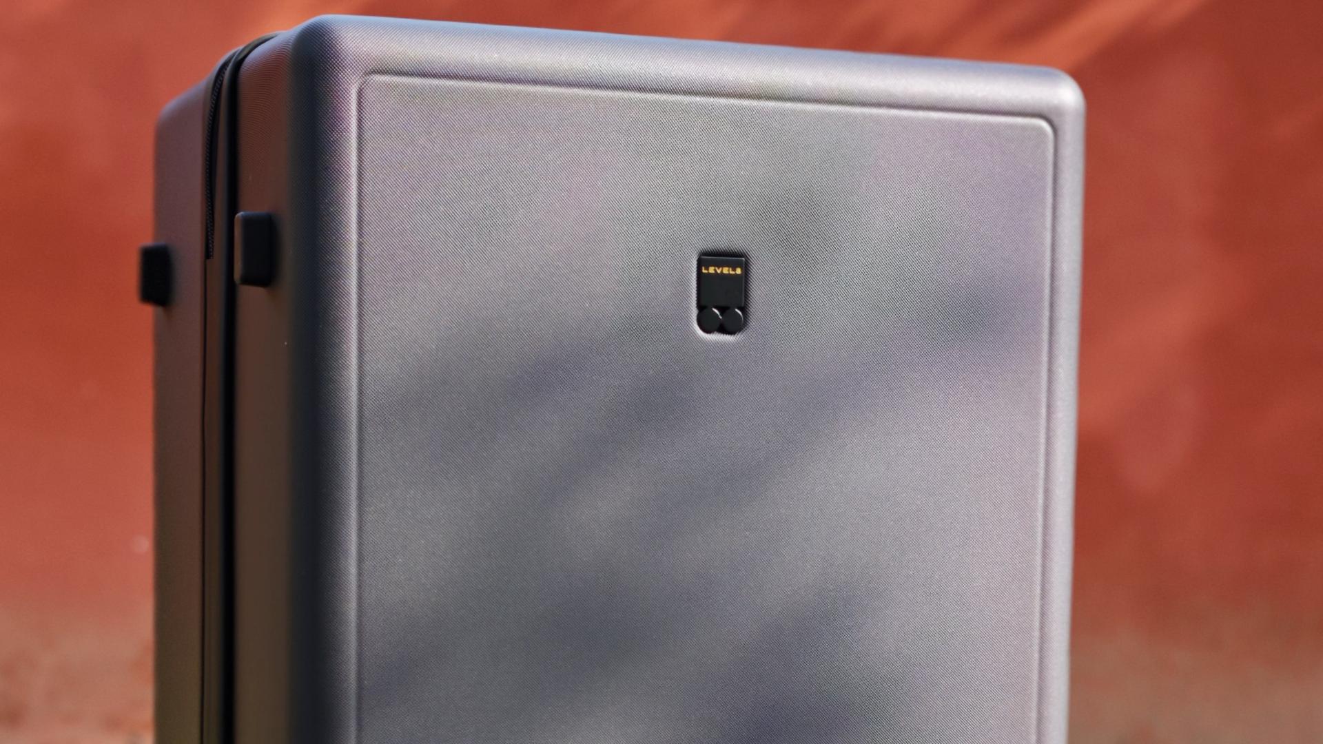 好箱子从来不需要花里胡哨的东西，地平线8号trunk行李箱开箱