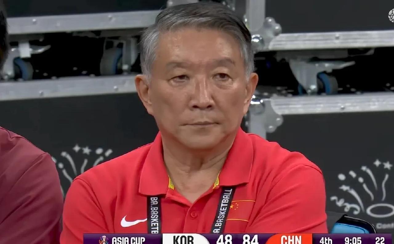 钦点接班人主力后卫李缘：18分钟0分3板2助攻
边缘老将替补后卫王思雨：16分钟