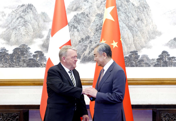 格陵兰这事儿，中国挺丹麦！











万万没想到！丹麦和格陵兰之间，