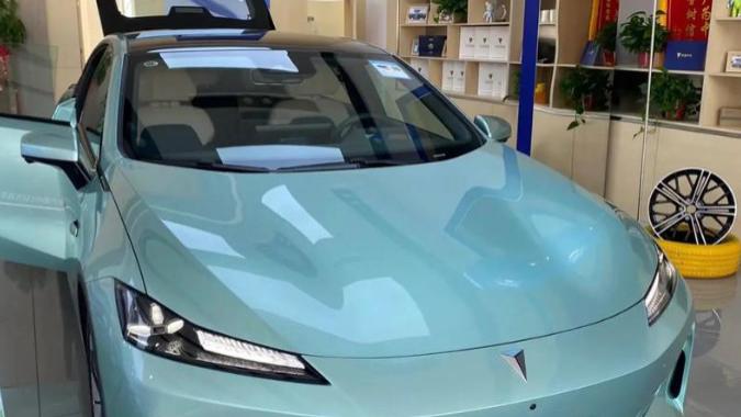 续航超700公里，智能配置拉满！长安深蓝SL03成纯电市场性价比黑马