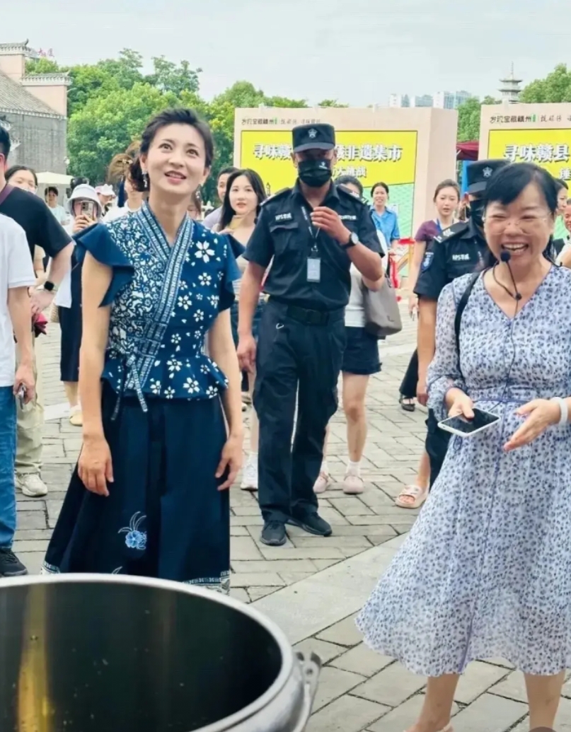 老天呐，差一点没认出来。