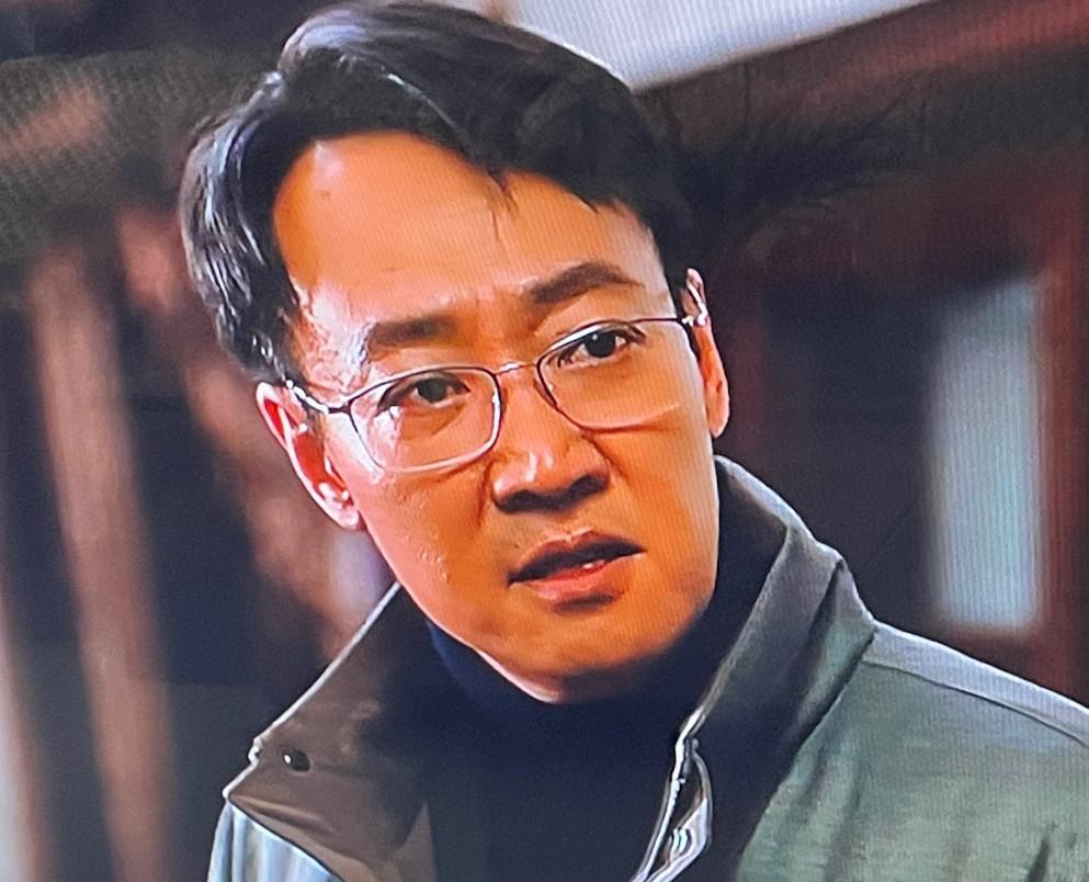 穆见晖翅膀硬了《护宝寻踪》赵佑林从一开始，就有点看不起穆见晖！
当初是穆见晖主动